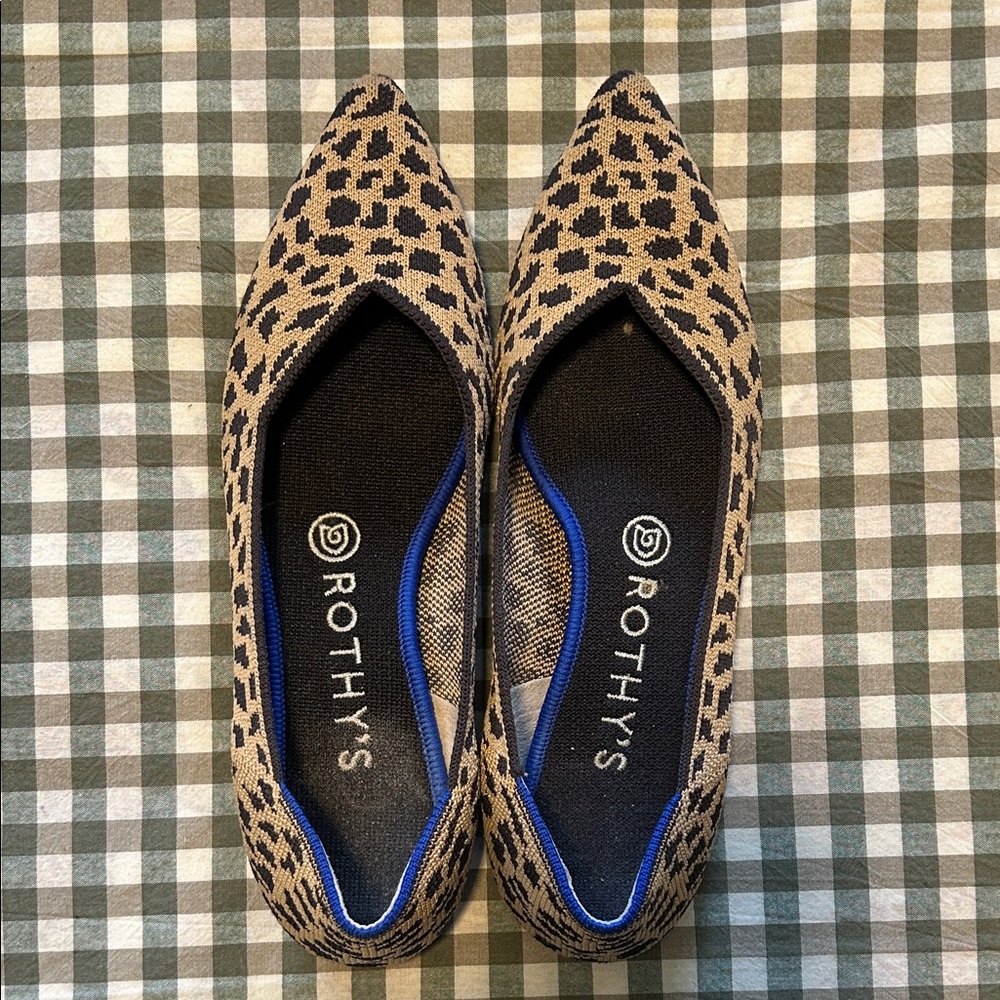 Rothy's Black and Tan Patterned Flats